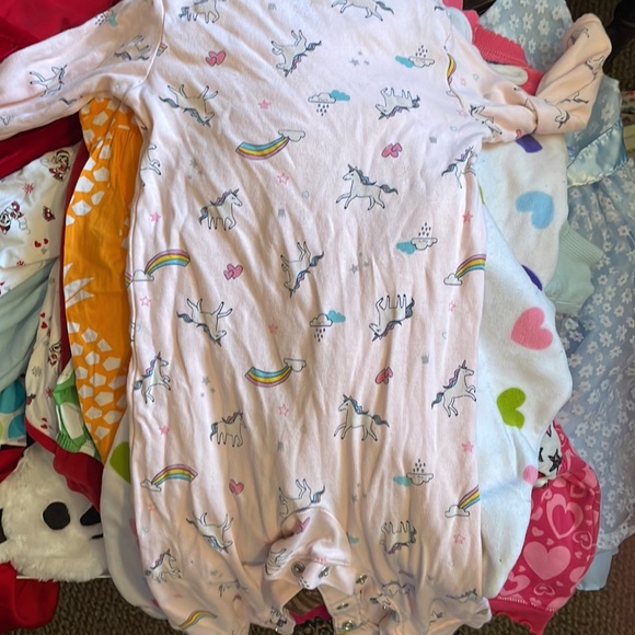 Girls carters pink unicorn body suit 12months - Picture 2 of 3